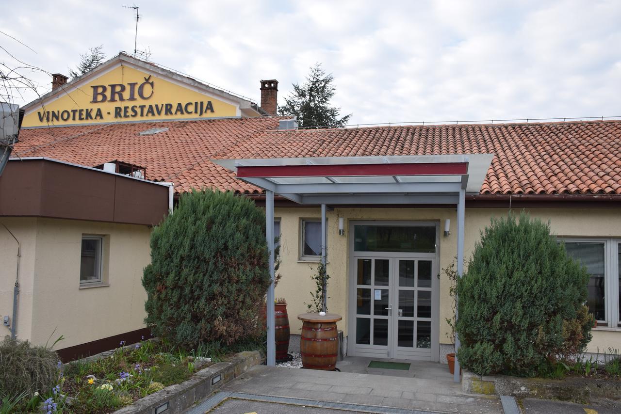 Restaurant Bric Dekani Экстерьер фото