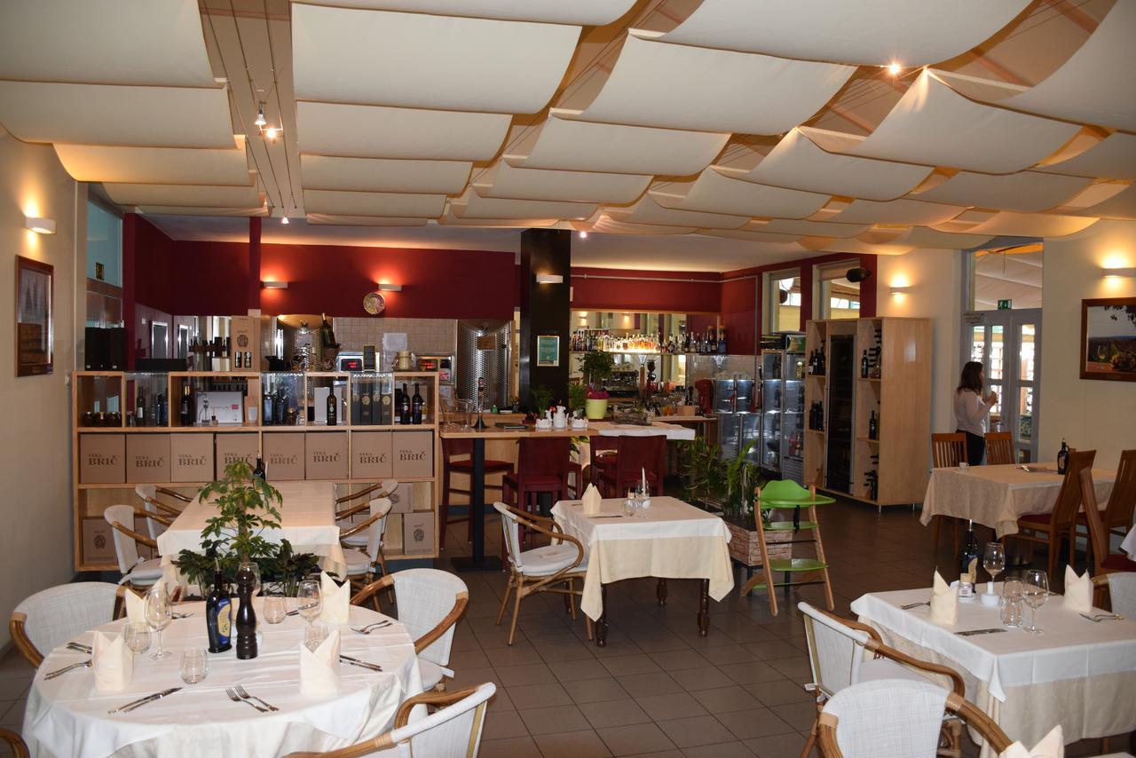 Restaurant Bric Dekani Экстерьер фото